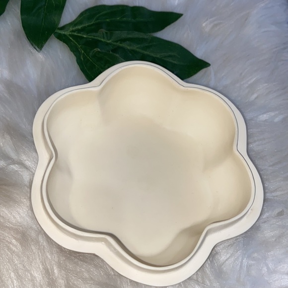 Vintage Floral Carved Ivory Dynasty Pumpkin Jewelry Box Trinket Tray - Picture 10 of 17